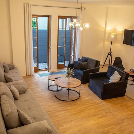 New City Centre Garden Apartment - Central Location Prag Exteriör bild
