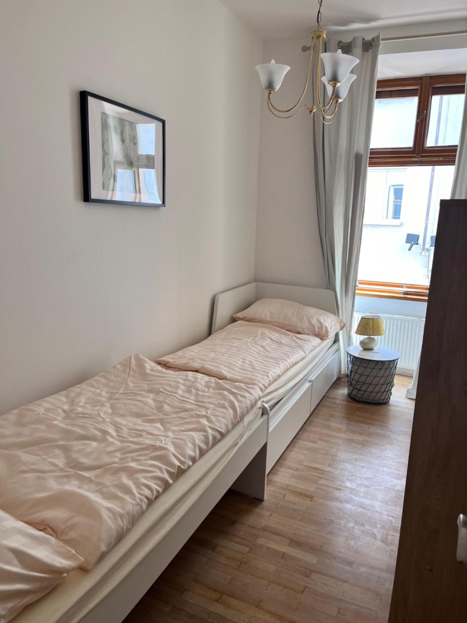 New City Centre Garden Apartment - Central Location Prag Exteriör bild