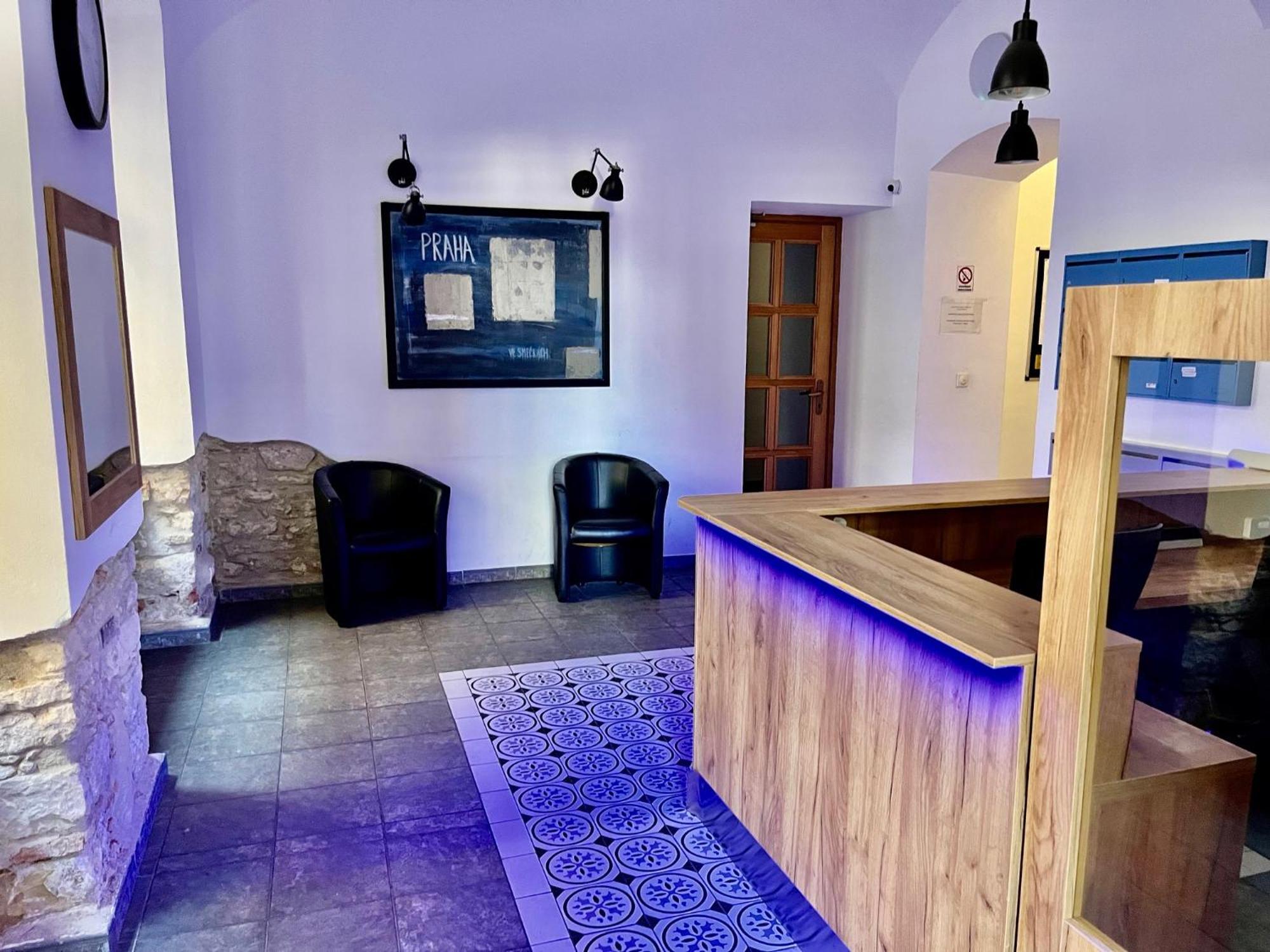 New City Centre Garden Apartment - Central Location Prag Exteriör bild