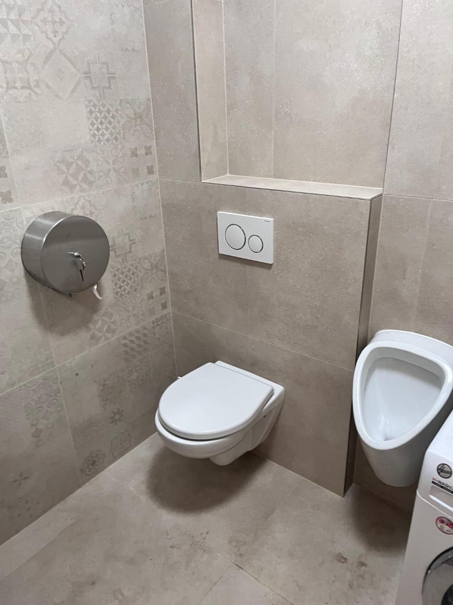 New City Centre Garden Apartment - Central Location Prag Exteriör bild