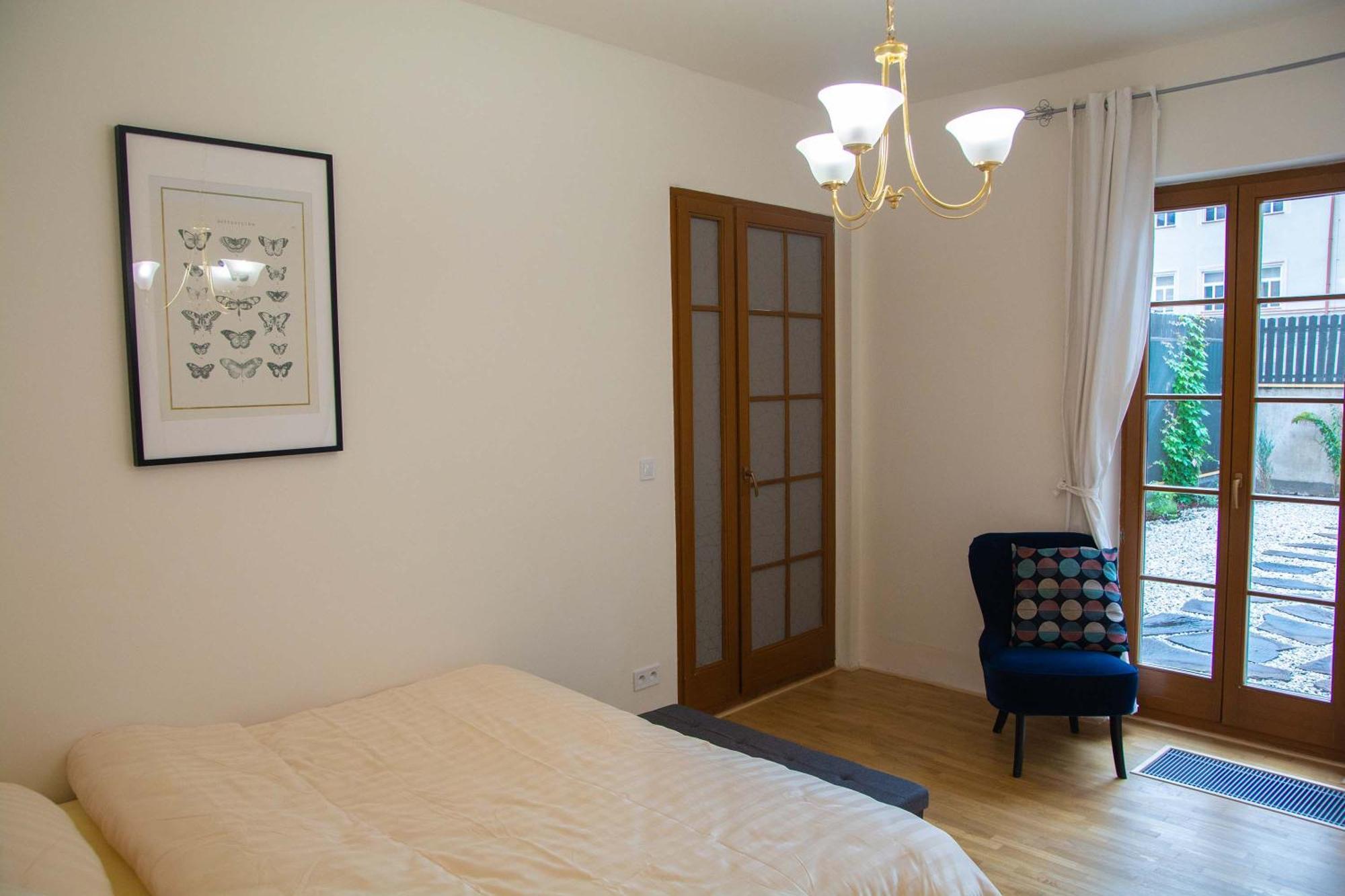 New City Centre Garden Apartment - Central Location Prag Exteriör bild
