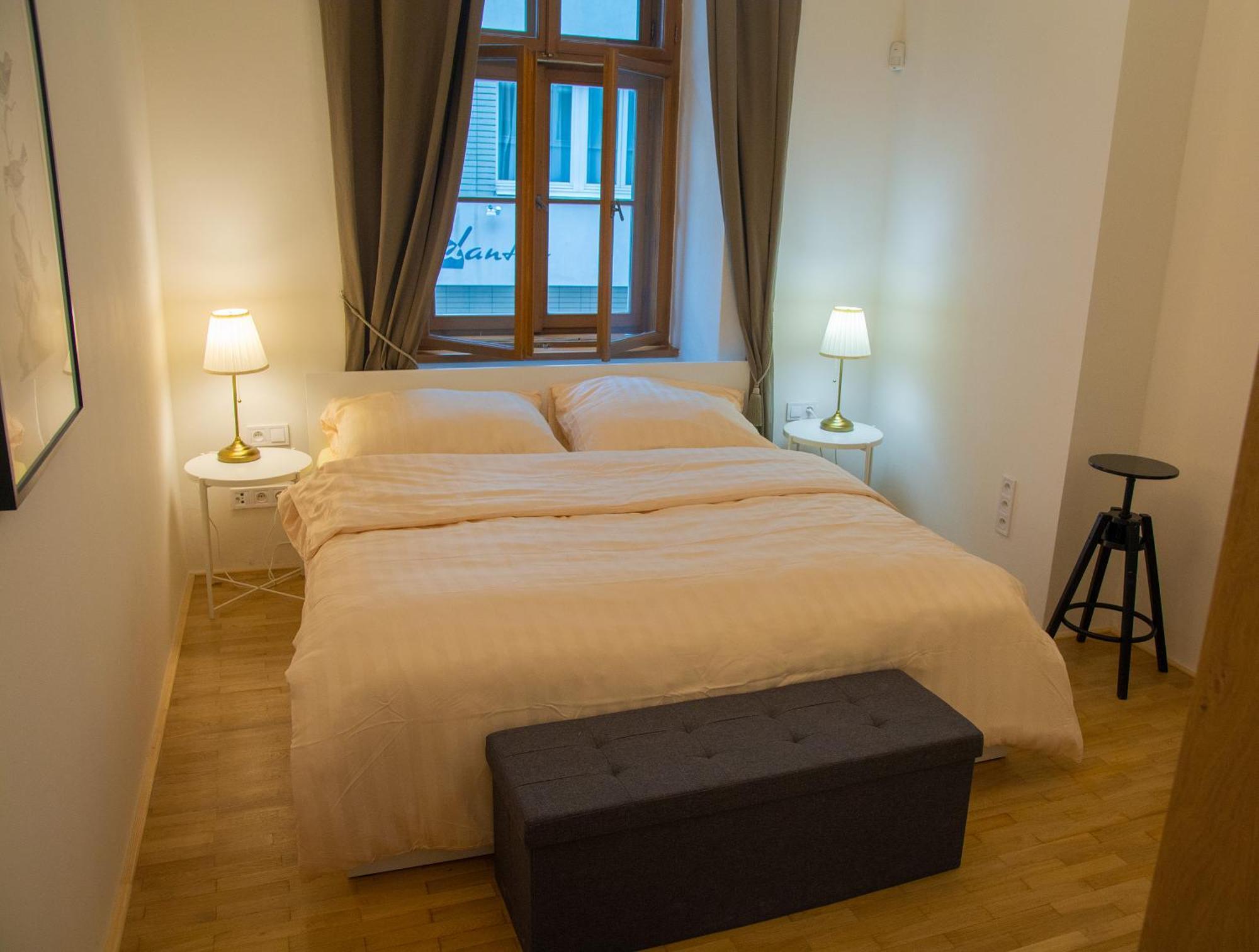 New City Centre Garden Apartment - Central Location Prag Exteriör bild