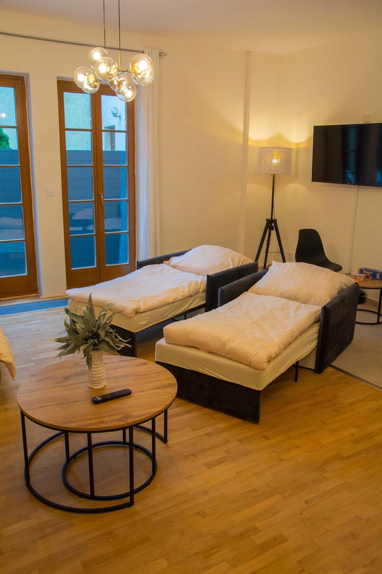 New City Centre Garden Apartment - Central Location Prag Exteriör bild