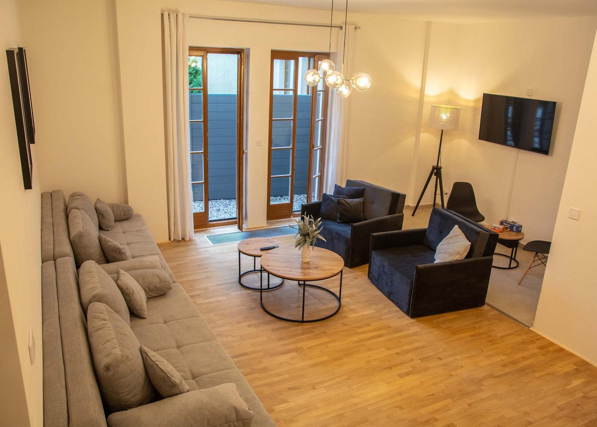 New City Centre Garden Apartment - Central Location Prag Exteriör bild